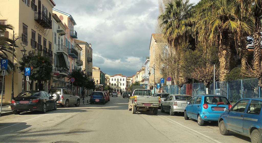Ναύπλιο: Με ειδικό σήμα θα σταθμεύουν στην Παλιά πόλη