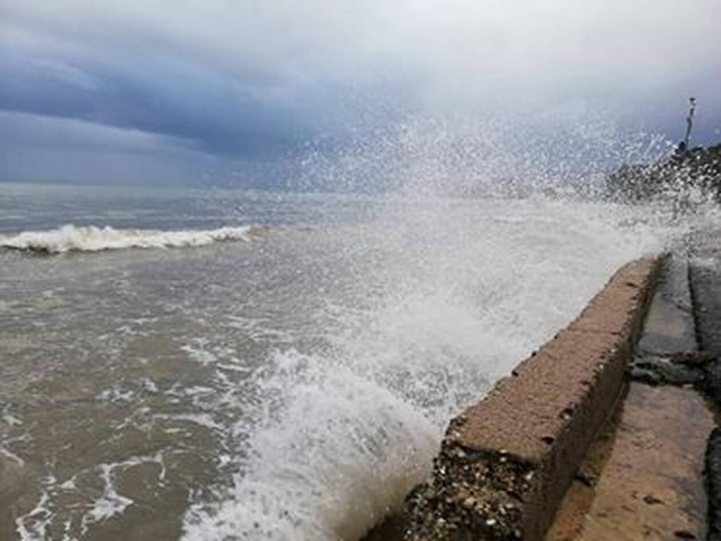 Νέα κακοκαιρία σε δύο δόσεις: Καιρός με καταιγίδες και ισχυρούς νοτιάδες – Πότε θα πληγεί η Πελοπόννησος