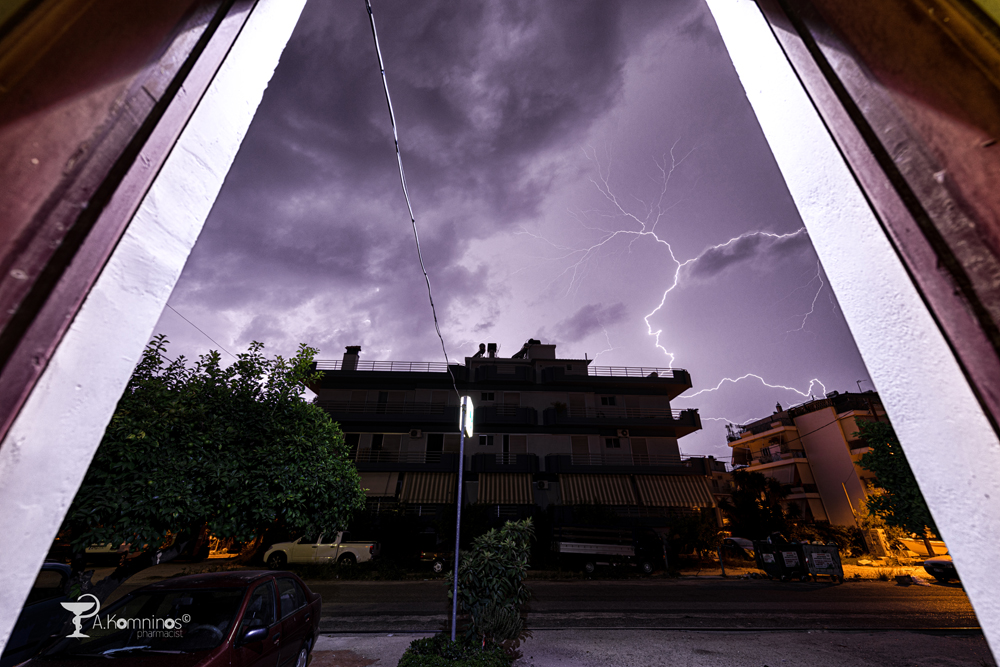 Κεραυνός προκάλεσε τον πανικό στο Ναύπλιο: Τί κρύβεται πίσω από τον εκκωφαντικό ήχο