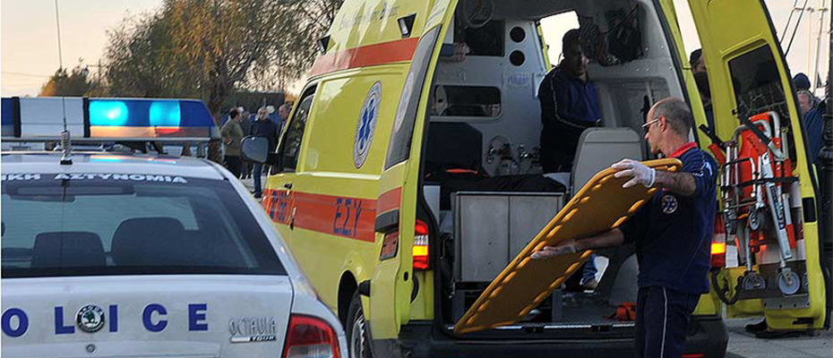 Ναύπλιο: Αυτοκίνητο τράκαρε με κολόνα στην Άρια και …έκανε φτερά η μηχανή του
