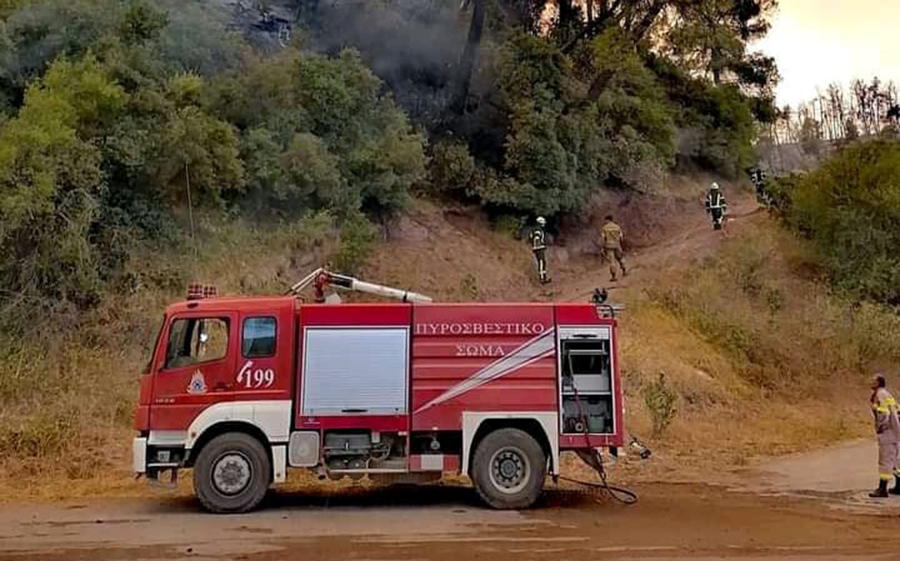 Πελοπόννησος: Φουντώνει ο κίνδυνος για πυρκαγιές το Σαββατοκύριακο