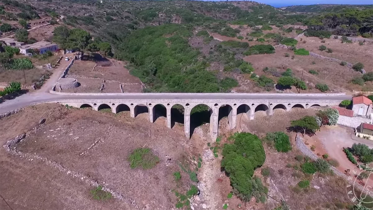 Η επιβλητική γέφυρα νότια της Πελοποννήσου, από τις μεγαλύτερες στην Ελλάδα