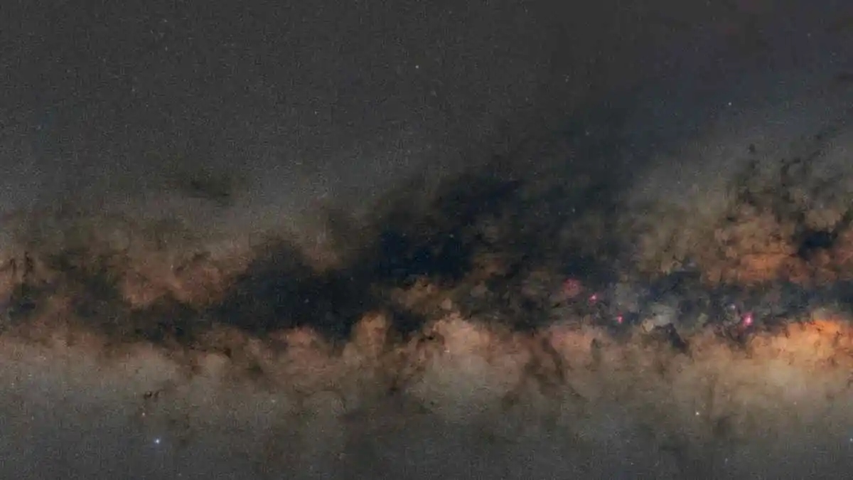 Αστεροσκοπείο Ασέας: Περιήγηση στα γιγάντια σύννεφα σκόνης που κρύβουν το κέντρο του γαλαξία μας