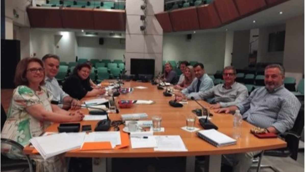Συνάντηση Μενδώνης-Κουκουδάκη για θέματα που αφορούν την Ύδρα