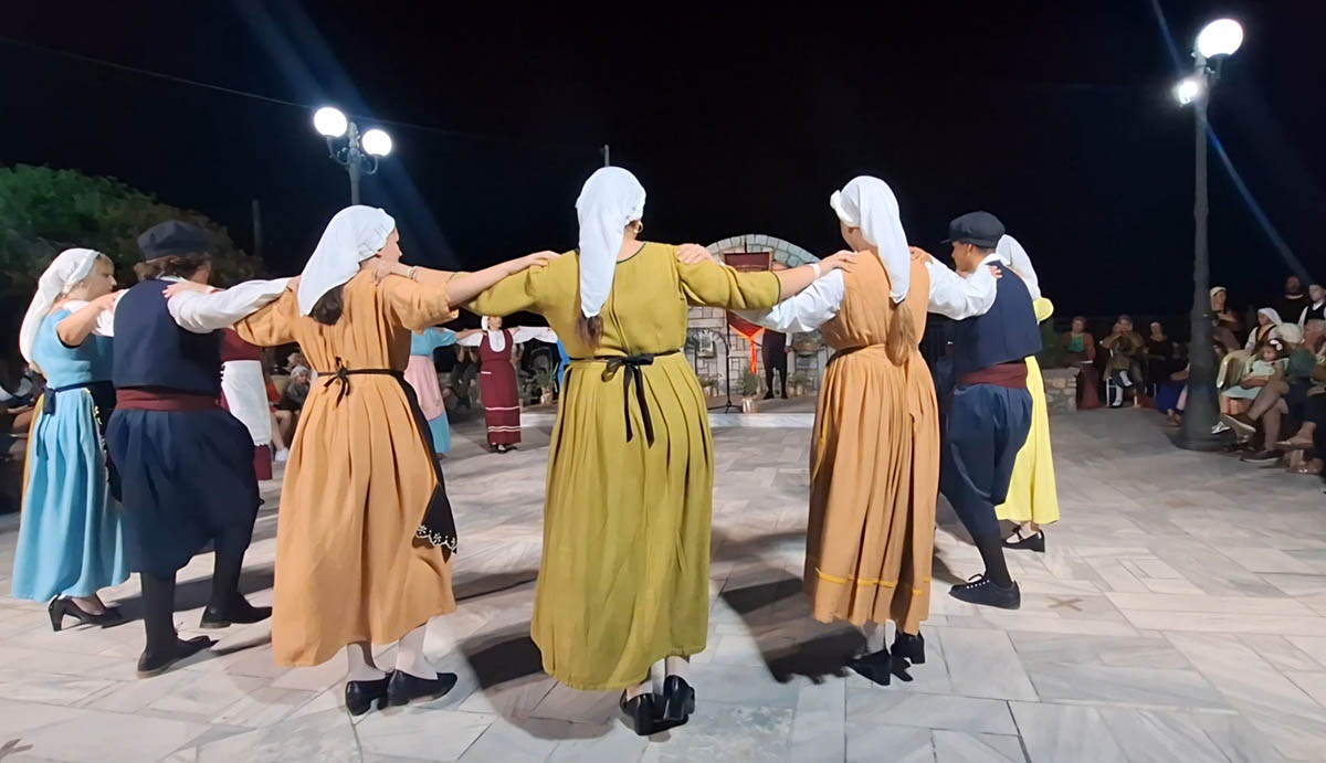 Λακωνία: Συνάντηση Παραδοσιακών Χορευτικών στο Γεράκι