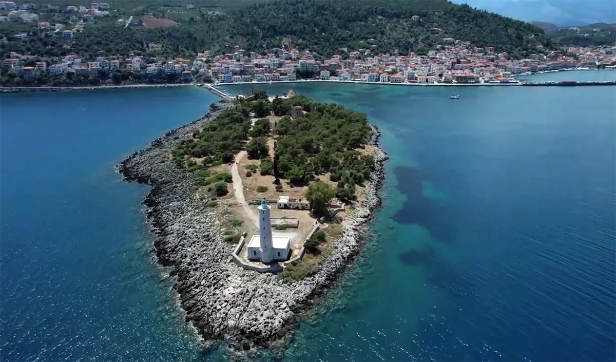 Γύθειο: Το νησί στη στεριά και ένας μύθος