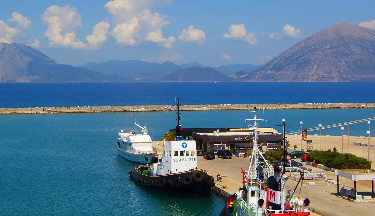 Πάτρα: Τον πιάσανε με πλαστό ταξιδιωτικό έγγραφο