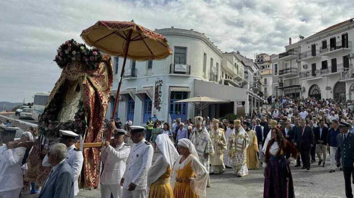 Η Πύλος γιόρτασε την πολιούχο της Παναγία Μυρτιδιώτισσα