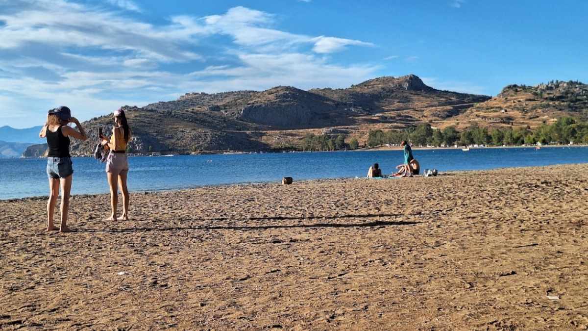 Στο Ναύπλιο το καλοκαίρι δεν τελειώνει ποτέ – Οκτώβρης στην Καραθώνα