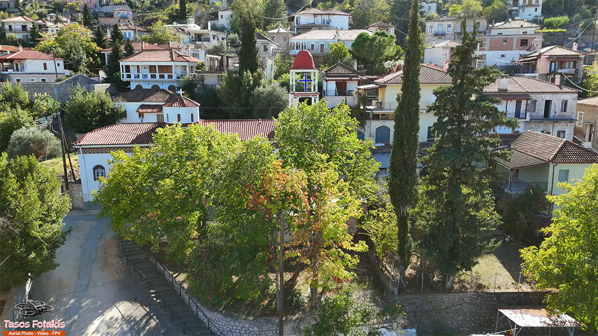 Αμφίκλεια: Φθινοπωρινή απόδραση στο γραφικό χωριό του Παρνασσού