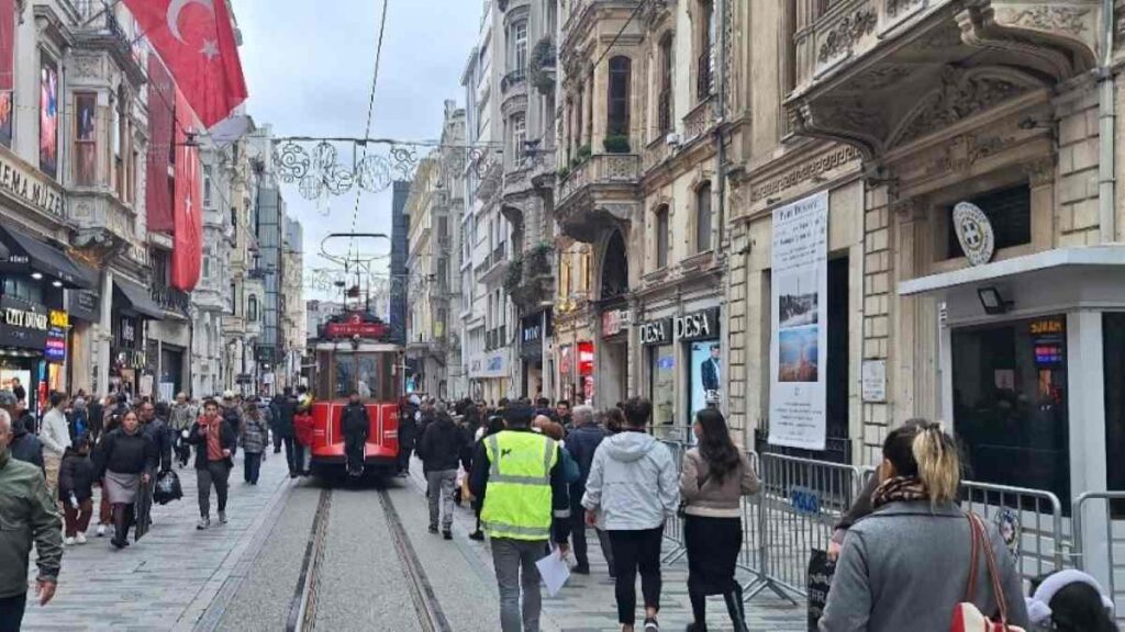 Οδός Ιστικλάλ στην Κωνσταντινούπολη