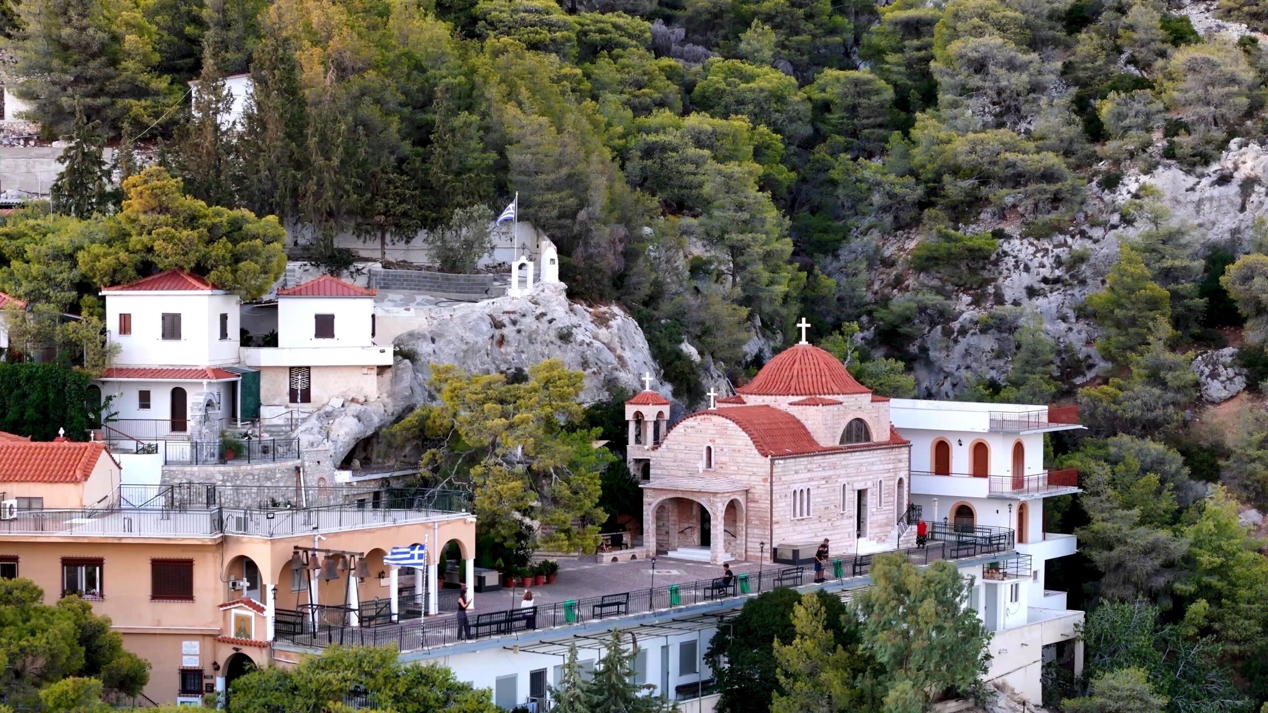 Ο Όσιος Πατάπιος στο Λουτράκι και οι άγνωστες πτυχές της Μονής (Βίντεο)