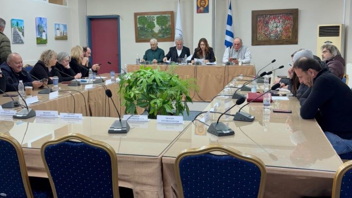 Ένταση στη Συνεδρίαση του Δημοτικού Συμβουλίου Ερμιονίδας – Τραμπουκισμοί, ύβρεις και απειλές