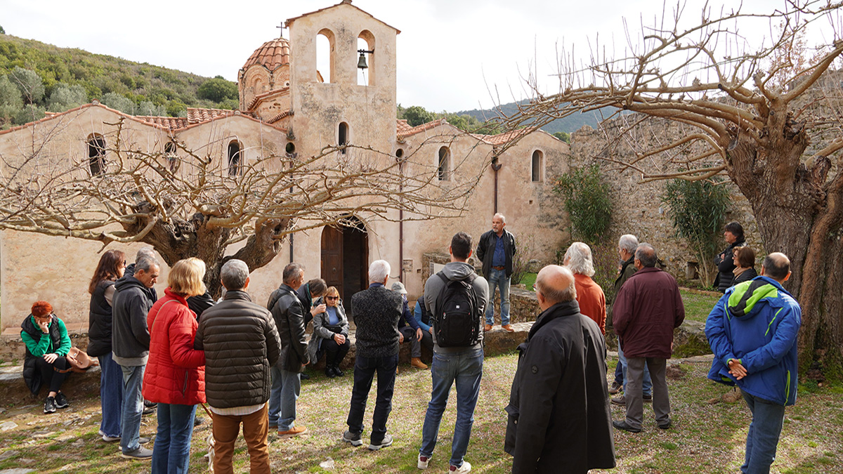 Μεσσηνία Ξενάγηση στο Ανδρομονάστηρο και σύναξη στα Ζερμπίσια