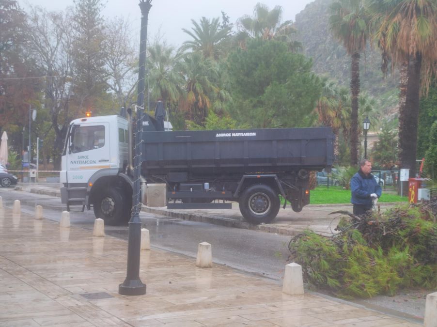 ptosi dentrou nafplio 2