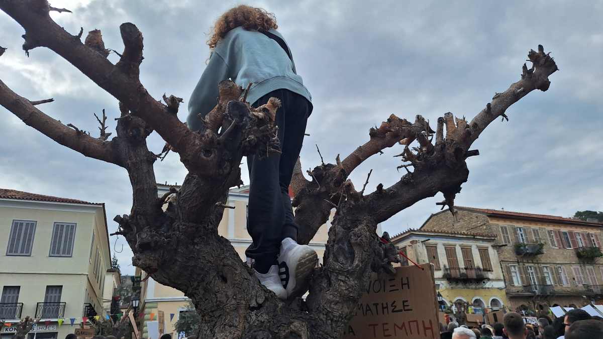 Αργολίδα: Η οργή έγινε ποτάμι—Χιλιάδες φωνές για τα 57 θύματα των Τεμπών (Video)