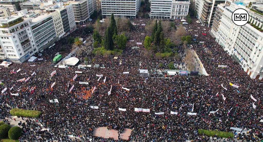 diadilosi syntagma athina tempi plateia syntagmatos (1)