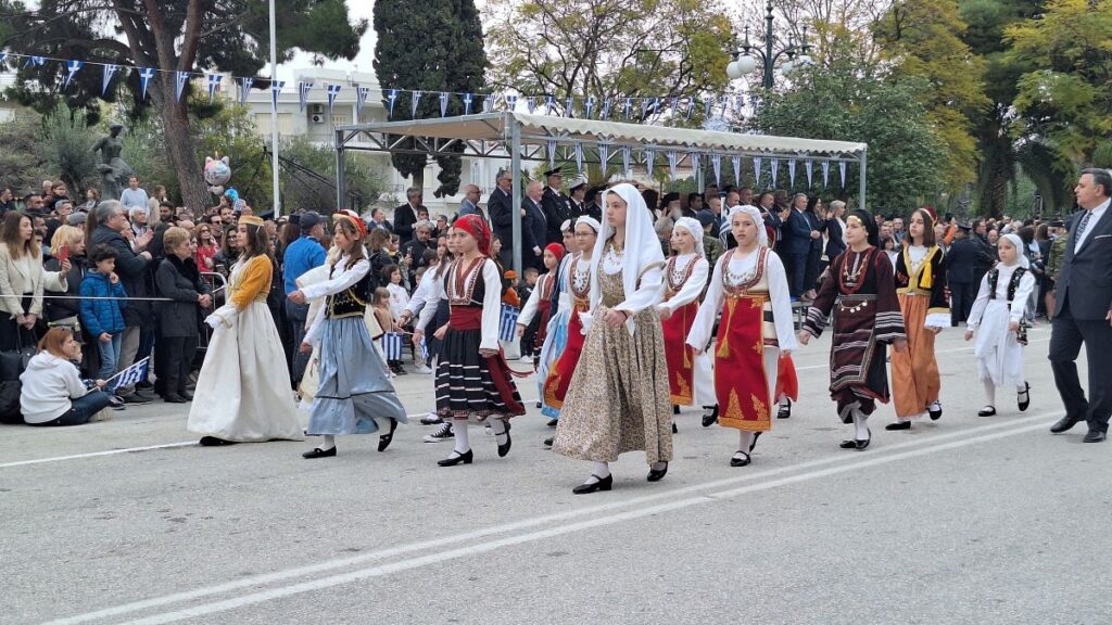 parelasi nafplio 25 martiou 10