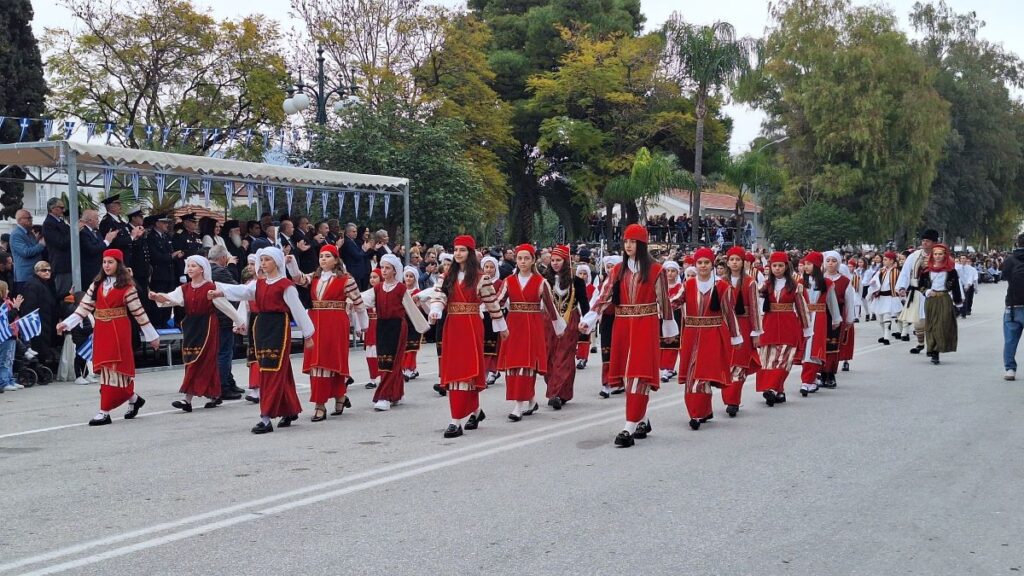 parelasi nafplio 25 martiou 12