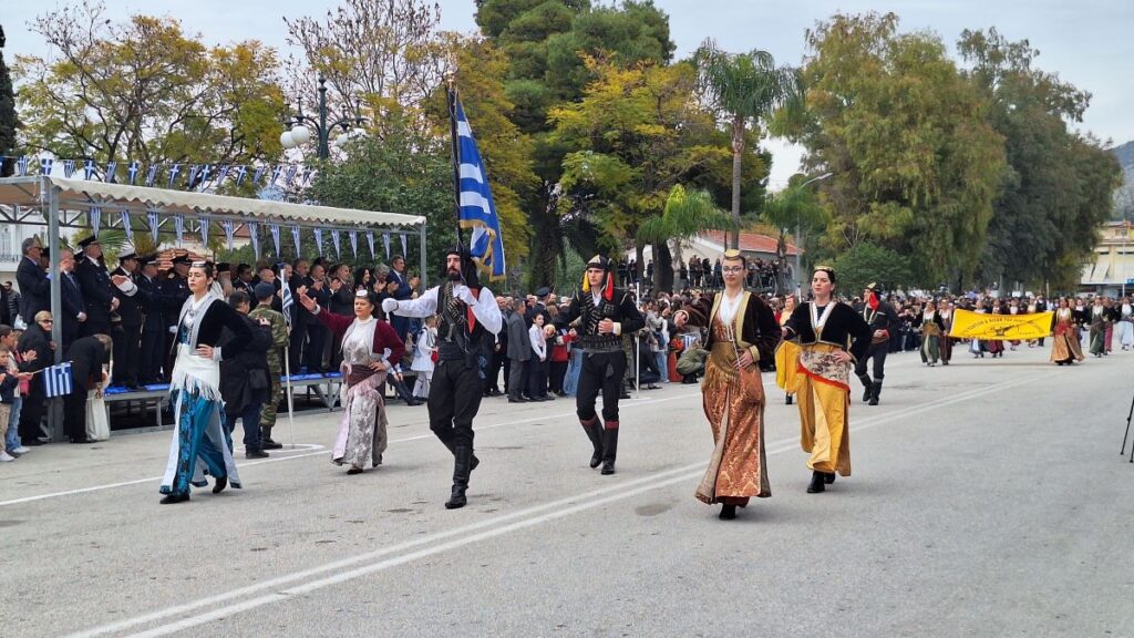 parelasi nafplio 25 martiou 30