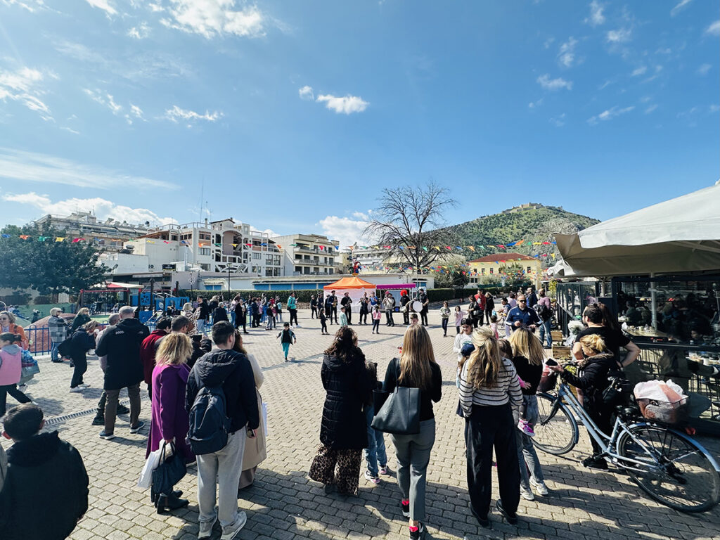 street band banda calda στο Άργος