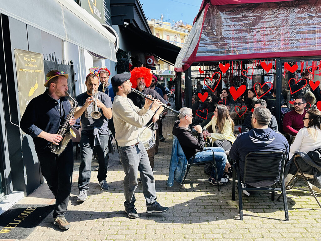 street band banda calda στο Άργος